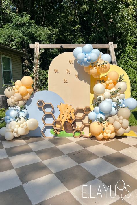 classic winnie the pooh, honey theme, neutral theme, baby shower ideas, boy baby shower, girl baby shower, neutral balloons Classic Winnie The Pooh Balloon Arch, Gender Reveal Baby Shower Themes, Baby Shower Balloon Arch, Deco Ballon, Bear Baby Shower Theme, Winnie The Pooh Baby Shower, Baby Shower Theme Decorations, Disney Baby Shower, Bee Baby Shower Theme