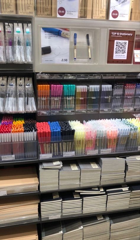 College Stationary, Best Bullet Journal Pens, Bullet Journal Boxes, Stationary Aesthetic, Muji Stationery, Muji Store, Muji Pens, Pretty School Supplies, Automotive Logo Design