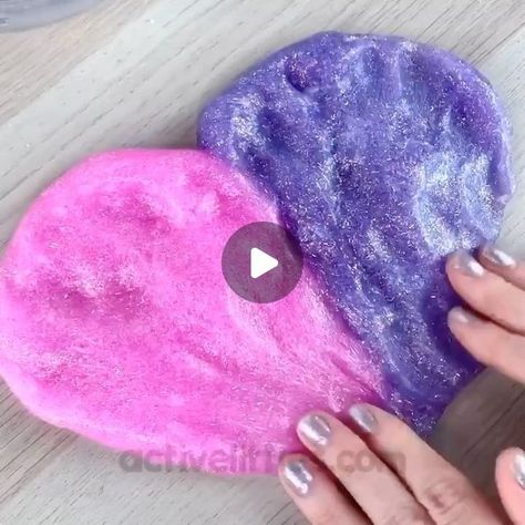 Valentines Slime, Heart Highlight, Making Slime, Slime Diy, Easy Valentines, How To Make Slime, Slime Recipe, Diy Slime, Simple Valentine