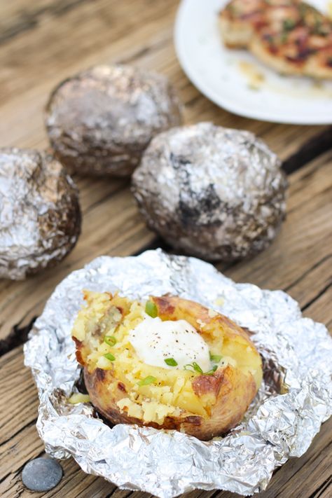 Baked Potatoes and our family go way back. They have been a favorite for so long. Even though we have baked potatoes almost every single time that we grill anything, we still haven’t gotten tired of them. Actually, they are the part of dinner that I look forward to the most. Forget the kebab, grilled... Read More » Olgas Flavor Factory, Camper Recipes, Grilled Baked Potatoes, Foil Recipes, Cooking Baked Potatoes, Camping Foods, Best Baked Potato, Campfire Recipes, Potatoes Baked