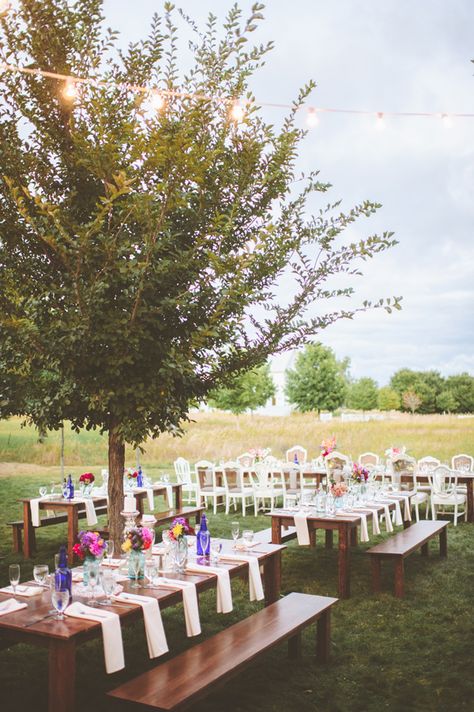 Bench Seating Wedding, Alcohol Wedding, Alcohol Wedding Favors, Farm Reception, Wedding Favour Ideas, Seating Wedding, Wedding Alcohol, Lilac Wedding Bouquet, Personalized Centerpieces