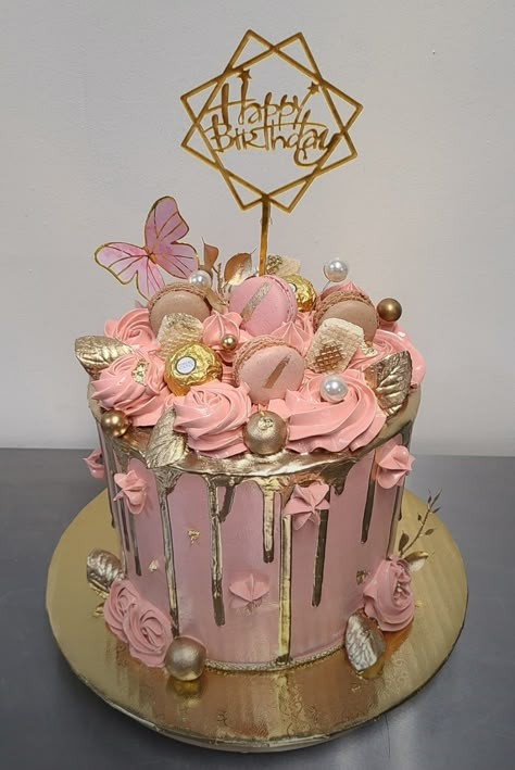 Girly 18th Birthday Cake, Pink And Gold Bday Cake, Blush Pink And Gold Birthday Cake, 42nd Birthday Cake Ideas For Women, 18tj Birthday Cake, Pink Boujee Birthday Cake, 17tg Birthday Cake, Cake Designs For 17th Birthday Girl, 49th Birthday Cake For Women