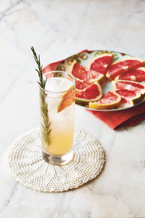 Just wanted to share this delicious recipe from Lidia Bastianich with you - Buon Gusto! Grapefruit-Vermouth Spritz Vermouth Spritz, Lidia's Recipes, Juice Ice Cubes, Lidia Bastianich, Italian Cocktails, Low Alcohol Drinks, Clean And Delicious, Dry Vermouth, Port Wine