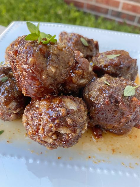 Mustard Meatballs, Top Chef Recipes, Meatball Appetizer Recipe, Mustard Dip, Thanksgiving Foods, Glazed Meatballs, Maple Mustard, Appetizer Meatballs, Ground Chicken Recipes