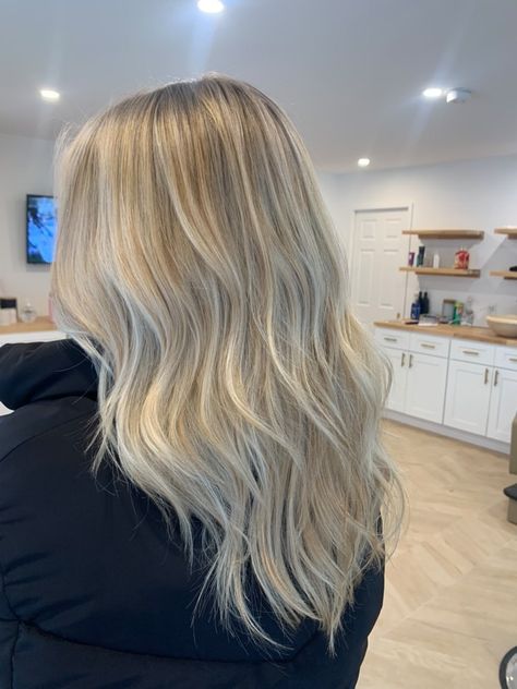 Full Set Of Blonde Highlights, Cool Toned Blonde Hair Highlights, Milky Blonde Highlights, Blonde White Highlights, Icy Blonde With Lowlights, Super Blonde Highlights, Blonde Full Head Highlights, Full Head Blonde Highlights On Dark Hair, Bright Blonde Hair With Dimension