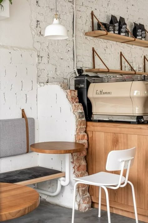 Cafee Decore, All White Restaurant, Surf Cafe Interior, White Cafe Design, White Cafe Interior, Small Cafe Ideas, Scandi Cafe, White Coffee Shop, Nordic Cafe