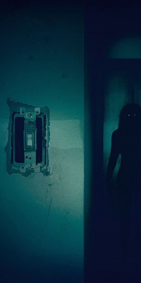 Scary Wallpapers, Creepy Photography, Super Scary, Scary Photos, Shadow People, Creepy Core, Nightmare Fuel, Creepy Photos, Final Girl