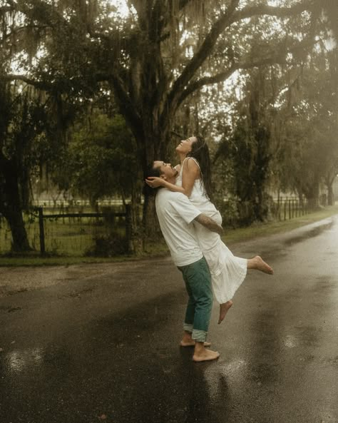 Rainy days with the sweetest family! 🌧️ #rainphotography #rainphotoshoot #creativephotography #creativephotographyideas #creativefamilyphotography #familyphotography #unscriptedposingapp #gpresets #authenticlovemag #tampaphotographer #flphotographer #stpetephotographer #wesleychapelphotographer #sonyphotographer Couples Photoshoot Rain, Rain Couples Photoshoot, Rain Family Photoshoot, Couple In Rain Photography, Engagement Photos Rain, Rainy Day Couple Photoshoot, Couple Rain Photoshoot, Rainy Day Couple Aesthetic, Rainy Family Photoshoot