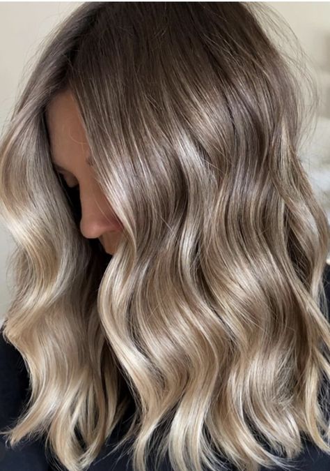 Blonde Balayage Medium Length, Balayage Medium Length, Kristin Cavallari Hair, Autumn Blonde, Beige Blonde Balayage, Winter Blonde Hair, Fall Blonde Hair Color, Medium Length Blonde, Blonde Highlights On Dark Hair