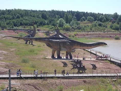 Dinosaur park in Poland. I wanna go! Dinosaur Park, Jurrasic Park, All Dinosaurs, Animal Reference, Jurassic World Dinosaurs, Ancient Animals, Prehistoric Art, Paleo Art, Extinct Animals