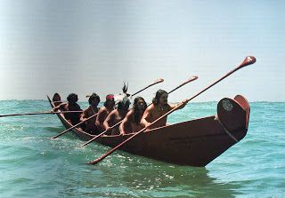 Indigenous Boats: The Chumash and the Tomol Chumash Indians, Exo Art, Continental Divide, American Indian Art, American Spirit, Native American Tribes, Native American Culture, Island Style, Ancient Cultures