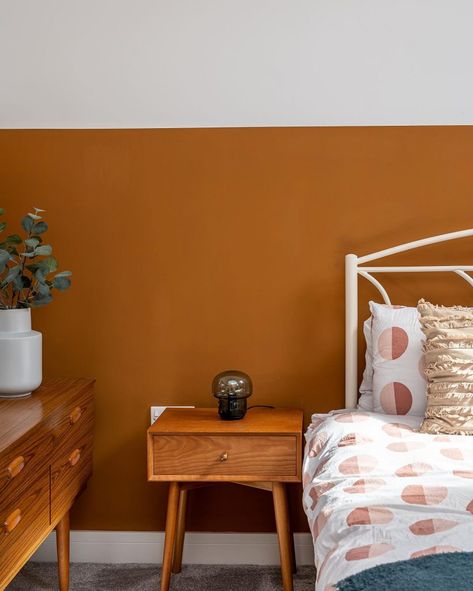 Half Painted Wall Orange, Dusky Orange Bedroom, Half Orange Wall, Orange Wall Paint Ideas Bedroom, Bedroom Orange Walls, Orange Paint Bedroom, Boys Orange Bedroom Ideas, Orange Boys Bedroom, Orange Kids Bedroom