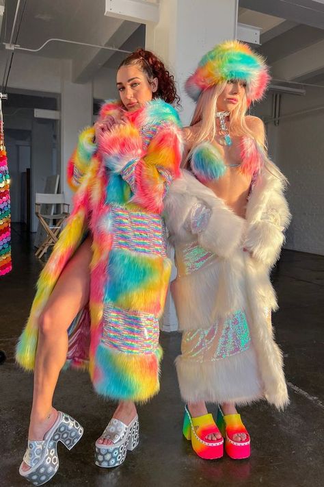 The shoes are very comfortable quality super color fits Rainbow Outfit Ideas, Winter Rave Outfits Festivals, Rainbow Outfit Aesthetic, Cute Pride Outfits, Rainbow Rave Outfit, Hood Outfits, Space Island, Aesthetic Festival, Rainbow Clothing