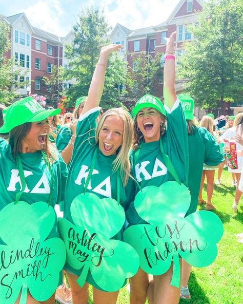 KAPPA DELTA on Instagram: "PC’ 22 WE LOVE YOU!!! FEELING SO LUCKY💚💚☘️☘️☘️💚☘️💚 #mtrckd #aot #oqgg #tgtb #bidday #auburn #kappadelta" Lucky To Have You, Sports Day, Kappa Delta, Bid Day, Auburn, Sorority