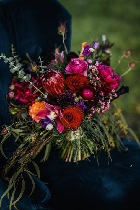 Jewel Tone Wedding Flowers, Jewel Tone Color Palette, Jewel Tone Wedding, Boda Mexicana, Los Angeles Wedding, Wedding Event Planner, Wedding Los Angeles, Bridal Flowers, Wedding Themes