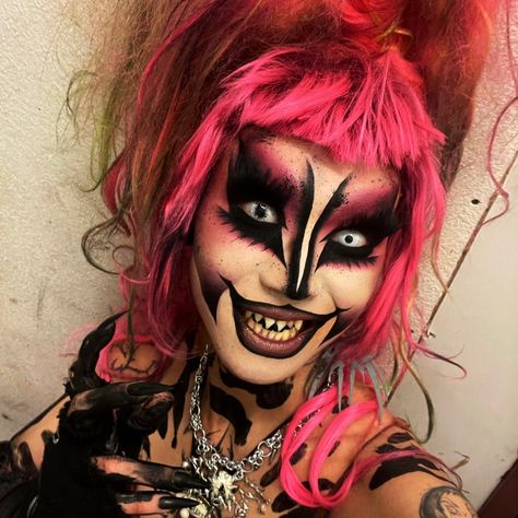 Hoso Terra Toma, Pastel Goth Makeup, Rupaul Drag Queen, Drag Queen Makeup, Face Paint Makeup, Drag Makeup, Queen Makeup, Edgy Makeup, Goth Makeup