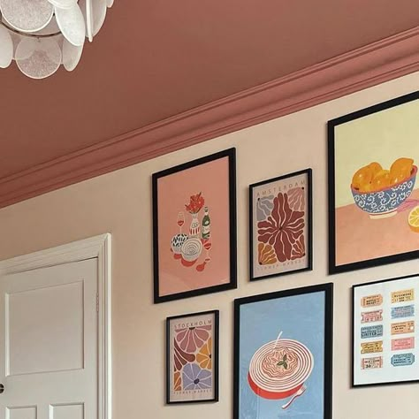 Lick on Instagram: "Home inspiration: Gallery Walls 🖼️ (in your freshly painted rooms) Gallery walls are a great way of curating art and photos in your room to create a more designed display. They're also perfect for adding complementary colours to your space and bringing in your personality. Decorators and colours featured: 1. Terracotta #Red03 painted ceiling alongside dusky #Pink02 on the walls in @homeofcharl’s colourfully decorated living room. 2. Slate #Blue06 adds a dark backdrop in Coloured Ceiling Bedroom, Colored Ceiling Bedroom, Terracotta Living Room, Pink Hallway, Painted Rooms, Beige Wall Colors, Pink Ceiling, Two Tone Walls, Red Ceiling