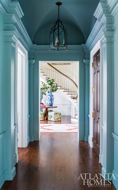 Long Narrow Hallway, Blue Hallway, Georgia Homes, Foyer Decorating, Coastal Living Rooms, Atlanta Homes, Narrow Hallway, White Rooms, Design Del Prodotto