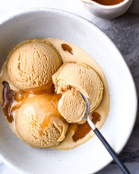 Cider Caramel, Apple Cider Caramel, Caramel Ingredients, Apple Cider Caramels, Caramel Ice Cream, Ice Cream Ingredients, Ice Cream Popsicles, Caramel Recipes, Ice Cream Maker