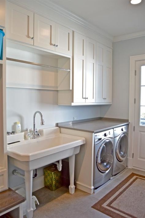 My Work - Traditional - Laundry Room - Chicago - by Kalma Custom Woodworks inc Laundry Renovation Ideas, Laundry Room Utility Sink, Utility Room Sinks, Laundry Renovation, Traditional Laundry Room, Custom Laundry Room, Laundry Room/mud Room, Dream Laundry Room, Large Laundry Rooms