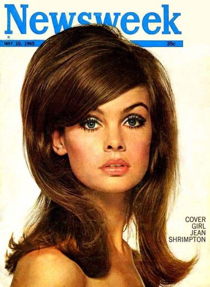 1965 Hair Styles yessss I was just thinking how I want my hair like this in silver yes yes Mod Hairstyles, 1960s Makeup, Colleen Corby, 60s Makeup, 1960s Hair, 60s Look, 60s Hair, Jean Shrimpton, Bridget Bardot