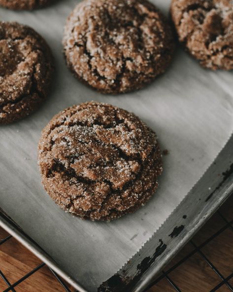 Chewy Ginger Molasses Cookie Grams - The Sweet and Simple Kitchen Molasses Cookie, Christmas Cookies Recipe, Chewy Ginger Cookies, Cookie Gram, Molasses Muffins, Ginger Cookie Recipes, Molasses Cookies Recipe, Ginger Molasses, Ginger Molasses Cookies