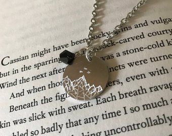 Acotar Necklace, Acotar Ring, Acotar Gifts, Acotar Jewelry, Feyre Cosplay, Unique Prom Dresses Long, Rhysand Acotar, Bookshelf Art, Book Merch