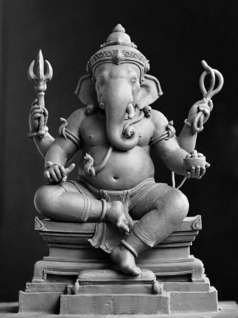 Shri Ganesh Images, Happy Ganesh Chaturthi Images, Ganesh Chaturthi Images, Ganesh Statue, Indian Sculpture, Lord Ganesha Paintings, Ganesh Art, Ganesh Images, Temple Art