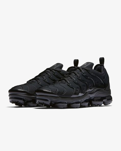 Nike Air VaporMax Plus Men's Shoes. Nike.com Vapormax Plus Black, Nike Vapormax Plus, Lifestyle Influencer, Air Vapormax Plus, Nike Air Vapormax Plus, Nike Vapormax, Nice Clothes, Fresh Shoes, Air Vapormax