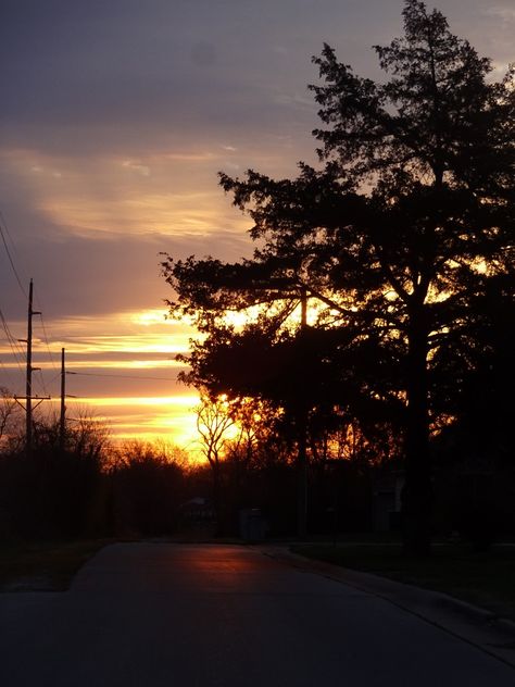 Sunrise in Carthage,Missouri. Nighttime Aesthetic, Carthage Missouri, Carthage, Missouri, Road Trip, Road, Quick Saves