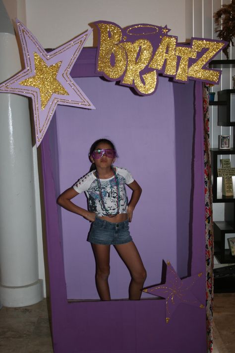 DIY Doll box photo booth Diy Bratz Box Photo Booths, Life Size Bratz Box Diy, Bratz Box Photo Booth, Bratz Birthday Decorations, Bratz Box Photoshoot, Bratz Dolls Birthday Party, Bratz Doll Birthday Party Ideas, How To Make A Barbie Box Photo Booth, Diy Barbie Box Photo Booths