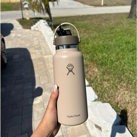 Limited Edition Hydro Flask Only Found In Whole Foods. Neutral Hydroflask, Brown Hydro Flask, Hydroflask Tan Color, Hydro Flask Aesthetic, Hydro Flask, Hydroflask 40oz, Hydro Flask Colors, Hydro Flask 24oz, Hydro Flask Tumbler