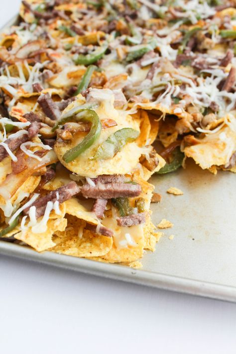 Steak Nachos, Super Bowl Menu, Tostada Recipes, Man Vs Food, Philly Steak, Cheesesteak Recipe, Cheese Steak, Seasoning Salt, Philly Cheese