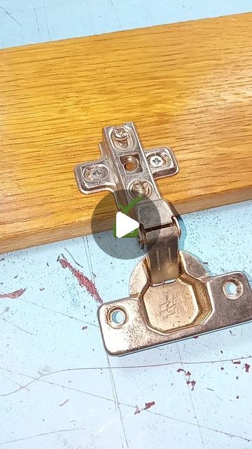 Simple Creative Life Hack on Instagram: "Helpful woodworking tip! How to fix a broken furniture hinge. DIY. Tools and tips.
#shorts #diy #tips #tricks #woodworking #furniture #hinges #howto #tipsandtools" Construction Hacks, Hacks For Home, Life Hacks For Home, Tv Hacks, Creative Life Hacks, Furniture Hinges, Handy Man, Shorts Diy, Life Hack