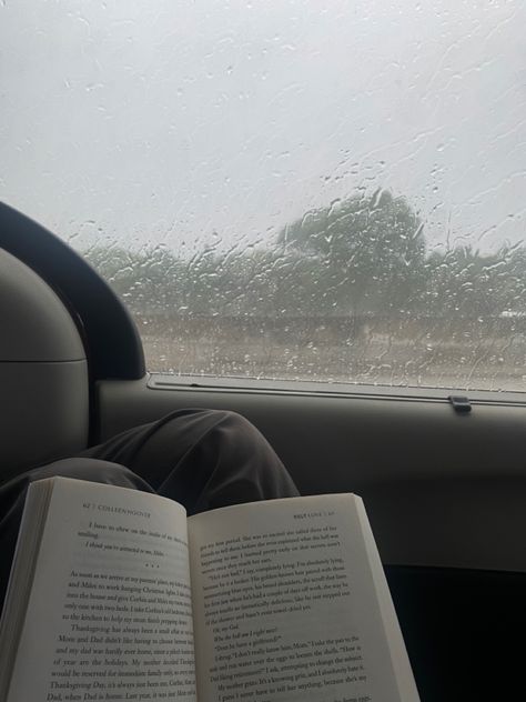 Rainy day reading ugly love perfect timing weather Rain And Reading Aesthetic, Reading Place Aesthetic, Reading Rain Aesthetic, Reading In Rain Aesthetic, Reading While Raining Aesthetic, Aesthetic Thinking Pictures, Reading And Rain Aesthetic, Reading On A Rainy Day, Books And Rain Aesthetic