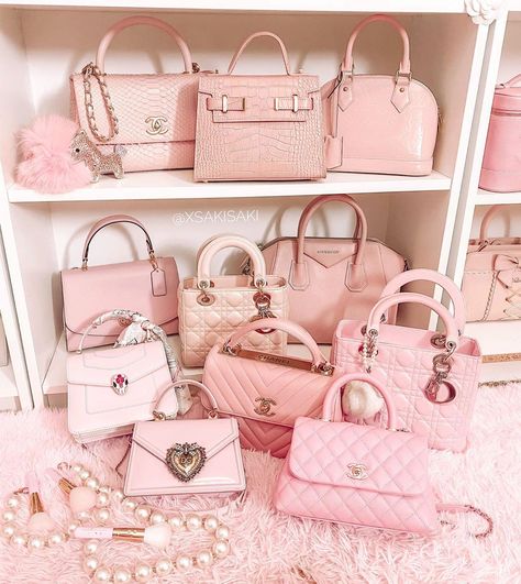 1,862 Likes, 58 Comments - Saki ♡ Luxury Pink Inspo 💗 (@xsakisaki) on Instagram: “I’ll take a top handle bag any day 😍💕 which bag would you choose today? ♡ ♡ ♡ ♡ ♡ #chanelcocohandle…” Pink Bag Collection, Pink Girly Room Aesthetic, Aesthetic Purses And Bags, Pink Accessories Aesthetic, Pink Aesthetic Pastel, Preppy Handbags, Girly Christmas Gifts, Pink Luxury, Pink Bags