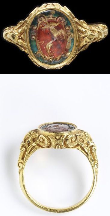 Gold signet ring, formerly enamelled, the oval bezel set with a rock crystal intaglio, reverse painted and gilded, engraved with a coat of arms bordered by scrollwork. Possibly Germany, 1550-75. Man Rings, Baroque Jewelry, Ancient Jewels, Ancient Jewellery, Historical Jewellery, Medieval Jewelry, Reverse Painted, Gold Signet Ring, Ancient Jewelry