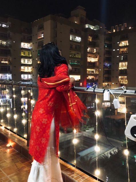 No face picture | diwali inspo | pose inspo | festival of lights | red kurta Diwali Saree Poses, Aesthetic Diwali Pictures Poses, Diwali Poses, Red Kurti, Diwali Photography, Diwali Pictures, Hands Aesthetic, Single Pic, Desi Outfits