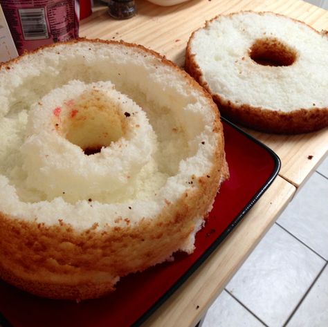 Heart Shaped Angel Food Cake, Angel Lush With Pineapple, Strawberry Filled Angel Food Cake, Angel Food Strawberry Cake, Angel Food Cake With Jello, Strawberry Topping For Angel Food Cake, Angel Food Strawberry Dessert, Angel Food Cake With Strawberries, Strawberry Angel Food Cake Dessert