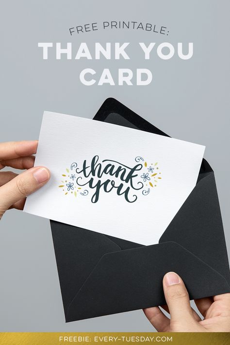 freebie: hand lettered pdf thank you card printable! Comes in two (folded) sizes: 7"x5" (for any A7 envelope) and 6"x4" (for any A4 sized envelope). Thank You Card Envelope, Thank You Lettering, Thank You Brush Lettering, Hand Lettering Thank You Card, Hand Written Thank You Card, Hand Lettering Cards, Thank You Card Design, Thank You Letter, Thanks For Coming