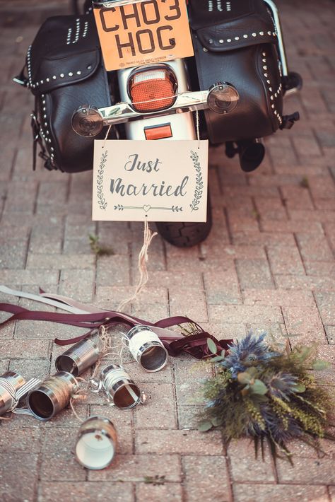 Harley Davidson Wedding Harley Davidson Wedding Ideas, Wedding Ideas Dresses, Harley Wedding, Harley Davidson Wedding, The Right Man, Photos Wedding, Just Married, Harley Davidson, Wedding Photos