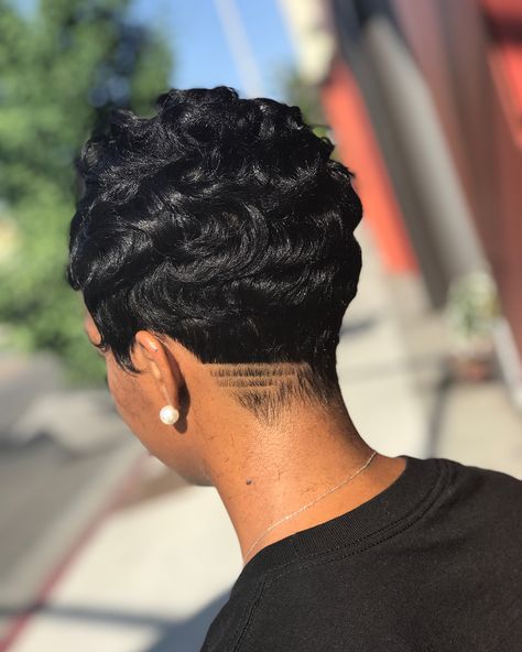 “ Line Up “ with My Boo @keyana.b My Boo Keyana looove her soft, lol We decided to add a few lines in the nape to switch it up tho . It’s… Undercut Natural Hair, Easy Short Haircuts, Black Hair Short Cuts, Short Black Hair, Shaved Hair Designs, Short Sassy Hair, Sassy Hair, Cute Hairstyles For Short Hair, Undercut Hairstyles