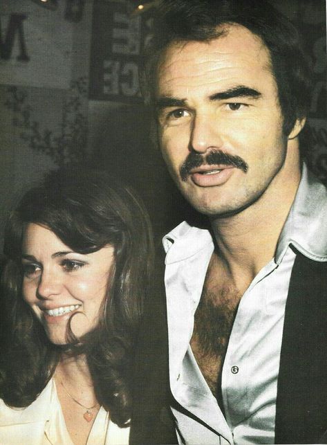 Burt Reynolds & Sally field Sally Field Burt Reynolds, Burt Reynolds 70s, Burt Reynolds And Sally Field, Cowboy Photography, Cher Bono, Classic Actors, Danny Glover, Sally Field, Smokey And The Bandit