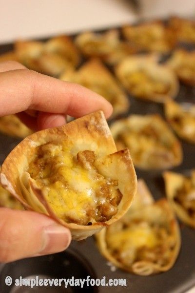 Yes! These are great!!! 8 minutes is the perfect cook time. Double the recipe for large groups. I filled my wontons up pretty full (about 3/4) and used a lot of cheese (about 1.5 tbsp), only ended up with about 18 taco cups. Mini Taco Cups, Taco Cups Recipe, Mini Lasagna, Lasagna Cups, Taco Cups, Wonton Cups, Sweet Potato Tacos, Mini Tacos, Mini Quiche