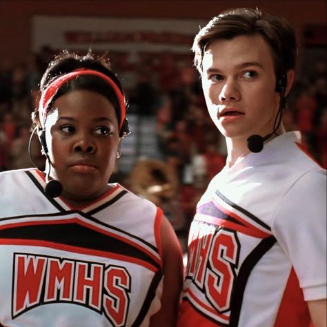 kurtcedes - glee Finn Hudson, Glee Fashion, Glee Club, Chris Colfer, Glee Cast, Darren Criss, Really Funny Pictures, Glee, Series Movies