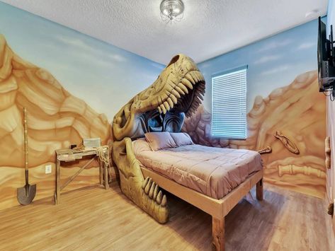 Sleeps 16 people! Invite everyone! Jurassic Park Bedroom, Dinosaur Bed, Dinosaur Bedding, Carved Beds, Hobbit House, Story House, Bedroom Themes, Luxury Vacation, Jurassic Park