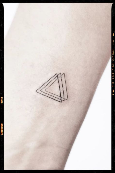 Mathematical Tattoo, Bracelet Tattoos For Women, Into Tattoo, Geometric Mountain Tattoo, Bracelet Tattoos, Honey Bee Tattoo, Tattoo World, Bracelet Tattoo, Sister Tattoo