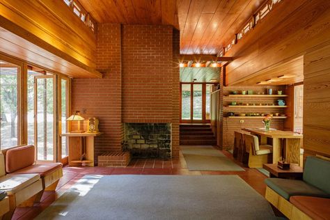 Usonian Architecture, Dream Architecture, Usonian Style, Frank Lloyd Wright Usonian, Usonian House, Alternative Homes, Frank Lloyd Wright Architecture, Frank Lloyd Wright Buildings, Frank Lloyd Wright Homes