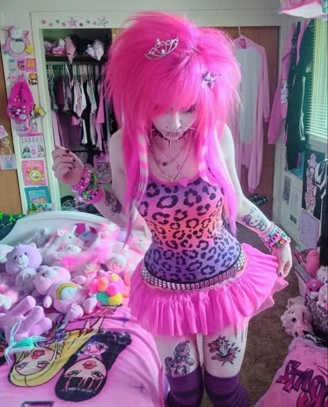 Scene Outfits 2000s, Scene Emo Fashion, Rainbow Anime, Bunny Hats, Emo Guy, Y2k Rainbow, 2000s Scene, Scene Aesthetic, Emo Scene Hair