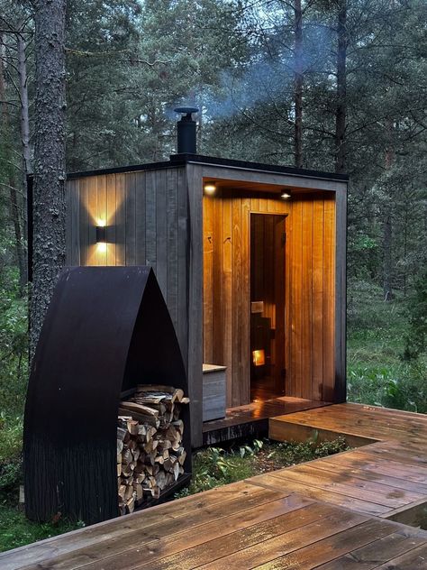 Sauna Shed, Small Sauna, Wood Sauna, Sauna House, Hot Tubs Saunas, Sauna Design, Outdoor Bath, Outdoor Sauna, Outdoor Spa